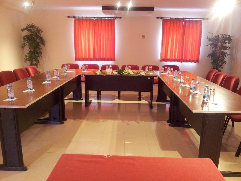 Hotel Comendador Bombarral Dış mekan fotoğraf